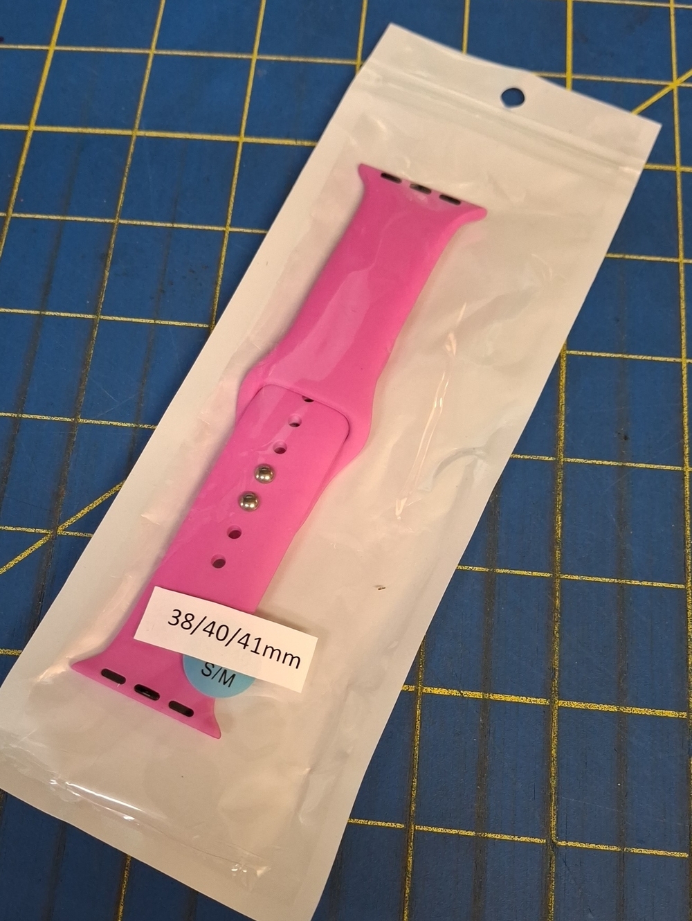 Silicone Watch Band For iWatch (42 44 45) Breathable Flexible Pin/Tuck  S/M